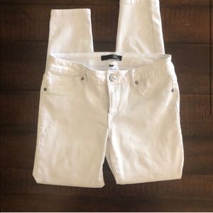 1822 White Denim Skinny